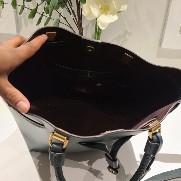 Michael Kors Bucket Purse - Picture 4 of 4